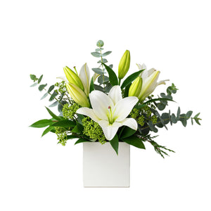 Heart's Tranquility White Bouquet